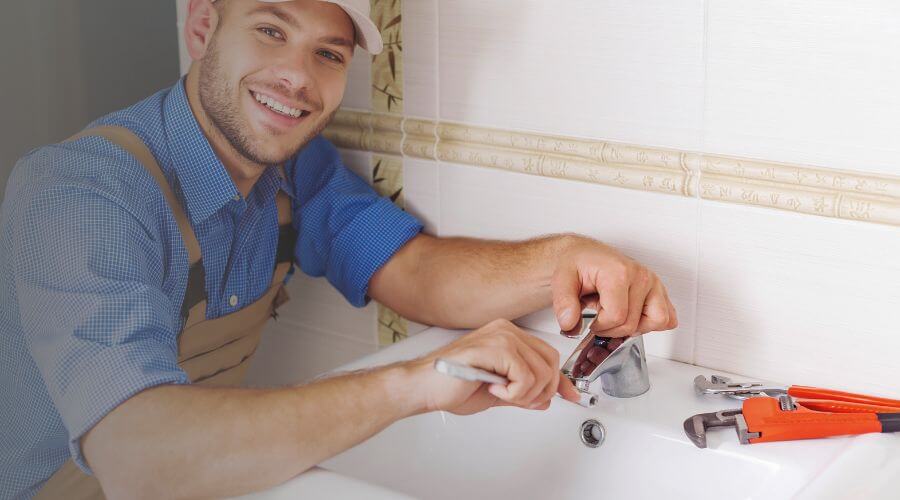 Handle or spout repair in Green Camp, OH